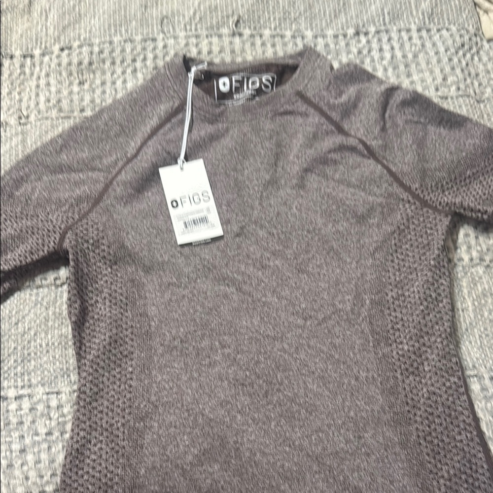Figs Women’s  Gray shirt